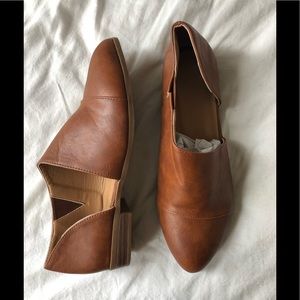 SHEIN tan cut out flats